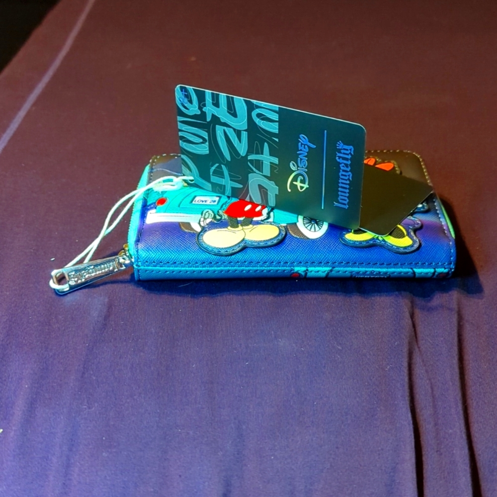 Loungefly Mickey and Minnie Wallet - Picture 3 of 5